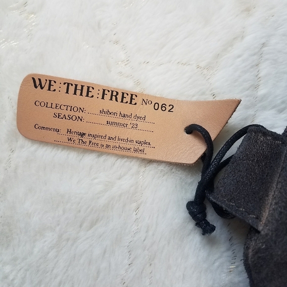 Free People We The Free Reiss Suede Sling Bag - Picture 12 of 12